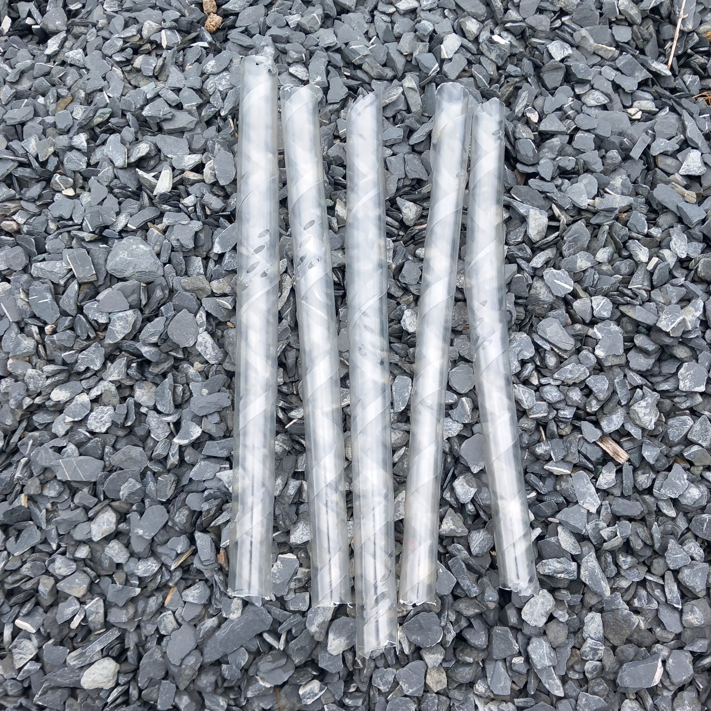 Package deal 25 x Hawthorn Bareroot Hedging 60-90cm , plus canes and guards.